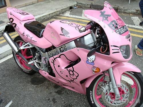 honda-vfr_hello_kitty_1